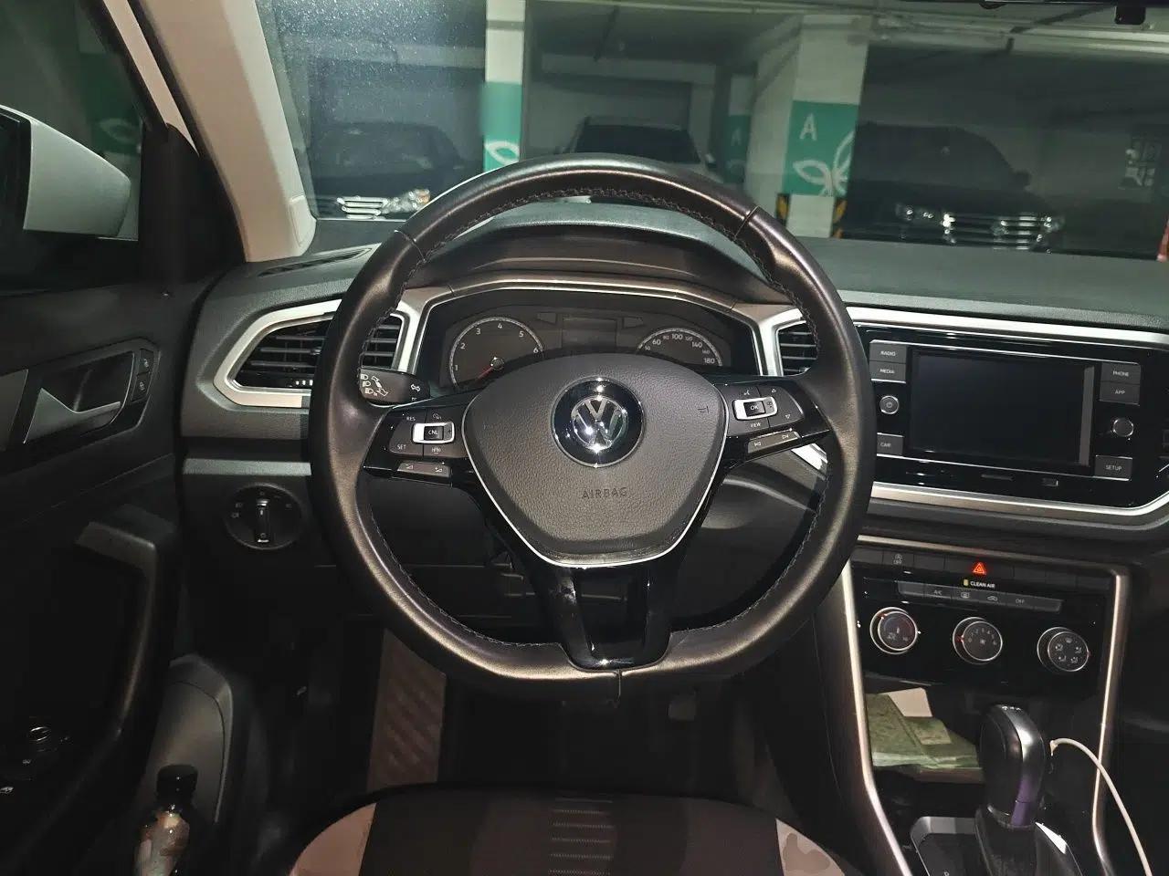 Volkswagen T-ROC 2019 280TSI DSG Two-Wheel Drive Advanced Version China VI Standard — миниатюра 10