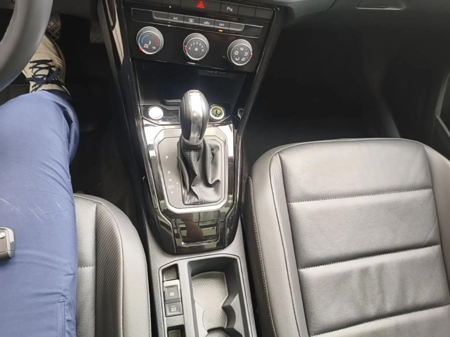 Volkswagen T-ROC 2022 280TSI DSG Two-Wheel Drive Elite PLUS — миниатюра 21