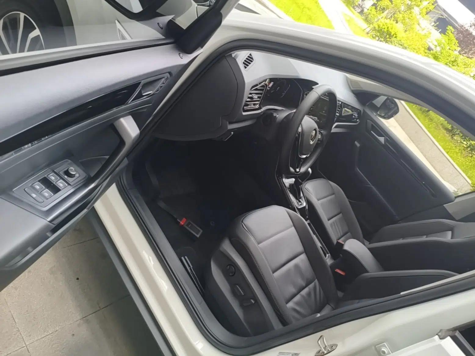 Volkswagen T-ROC 2022 280TSI DSG Two-Wheel Drive Elite PLUS — миниатюра 23