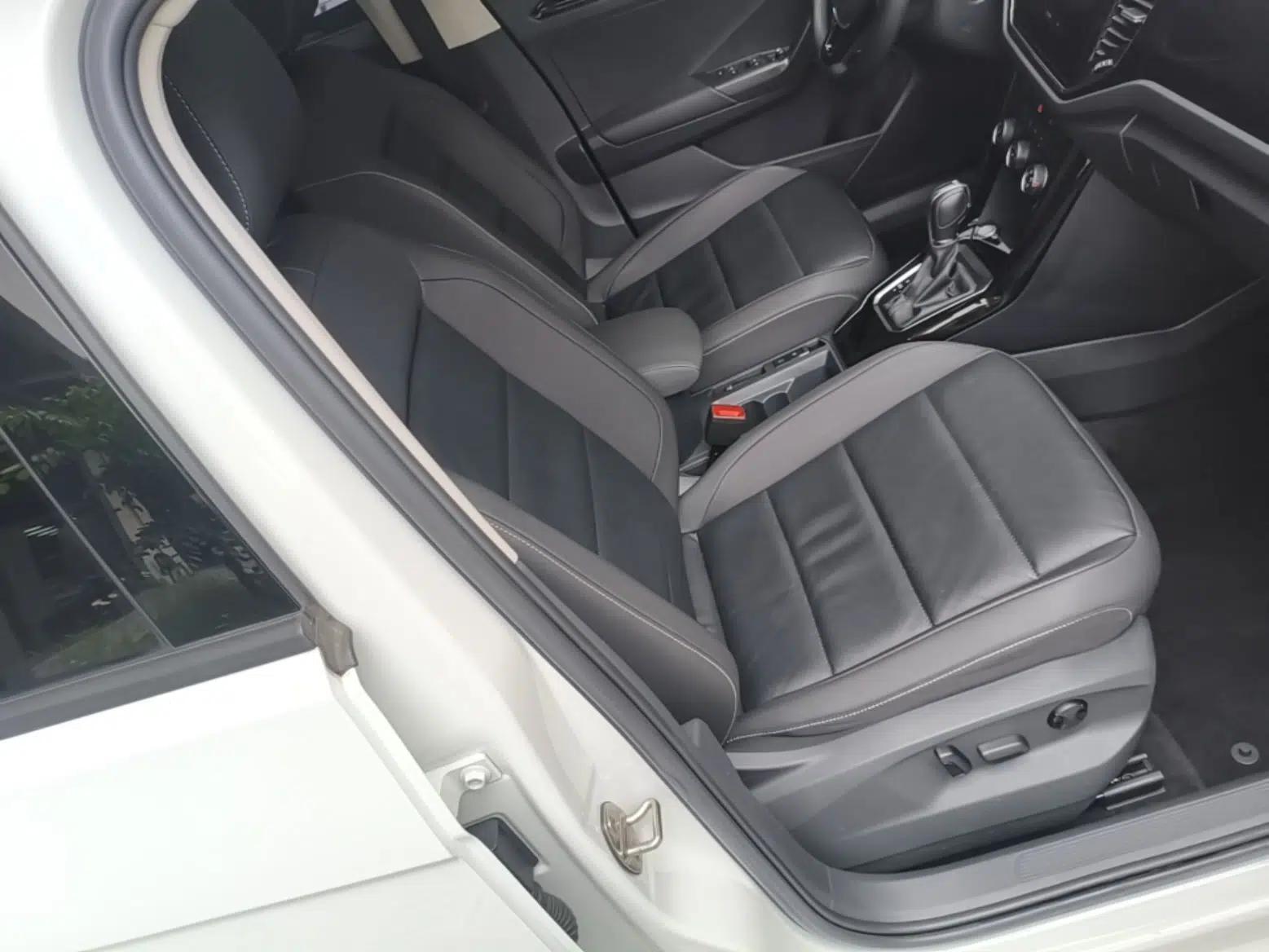Volkswagen T-ROC 2022 280TSI DSG Two-Wheel Drive Elite PLUS — миниатюра 24