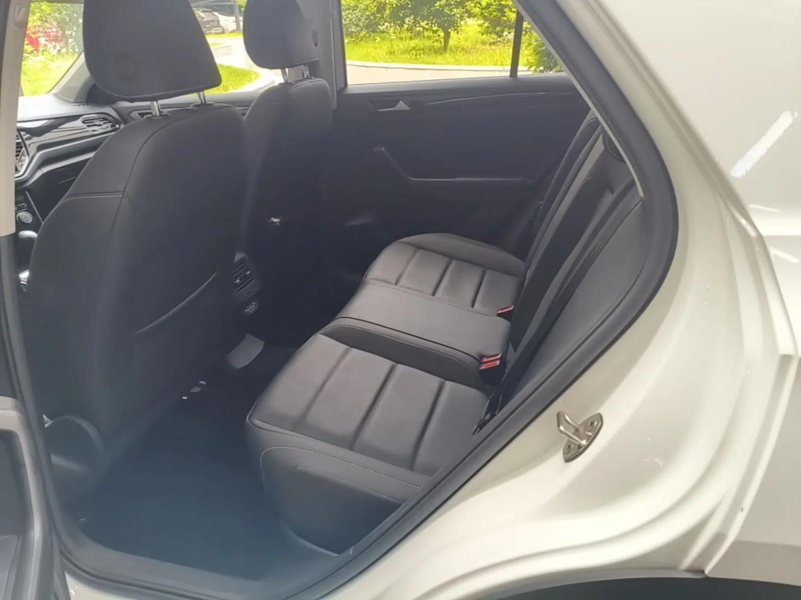 Volkswagen T-ROC 2022 280TSI DSG Two-Wheel Drive Elite PLUS — миниатюра 25
