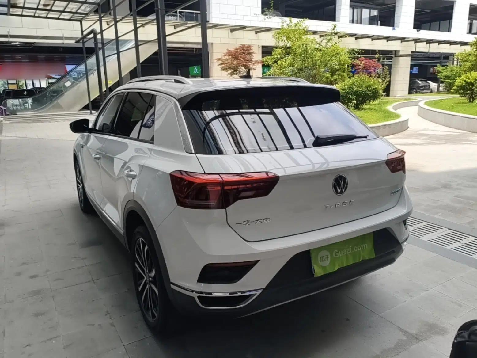 Volkswagen T-ROC 2022 280TSI DSG Two-Wheel Drive Elite PLUS — миниатюра 4