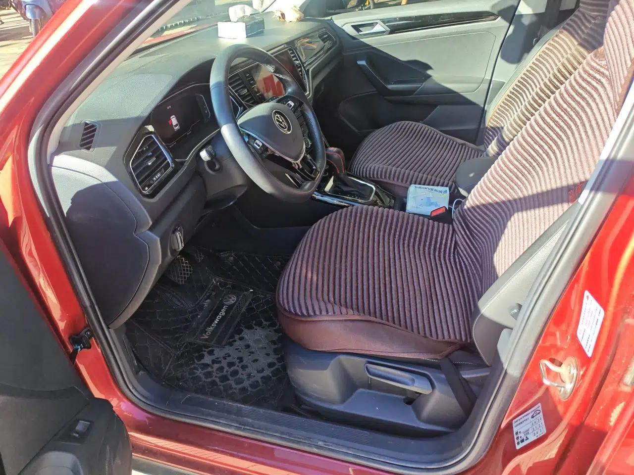 Volkswagen T-ROC 2021 280TSI DSG Two-Wheel Drive Comfort Connect Edition — миниатюра 15