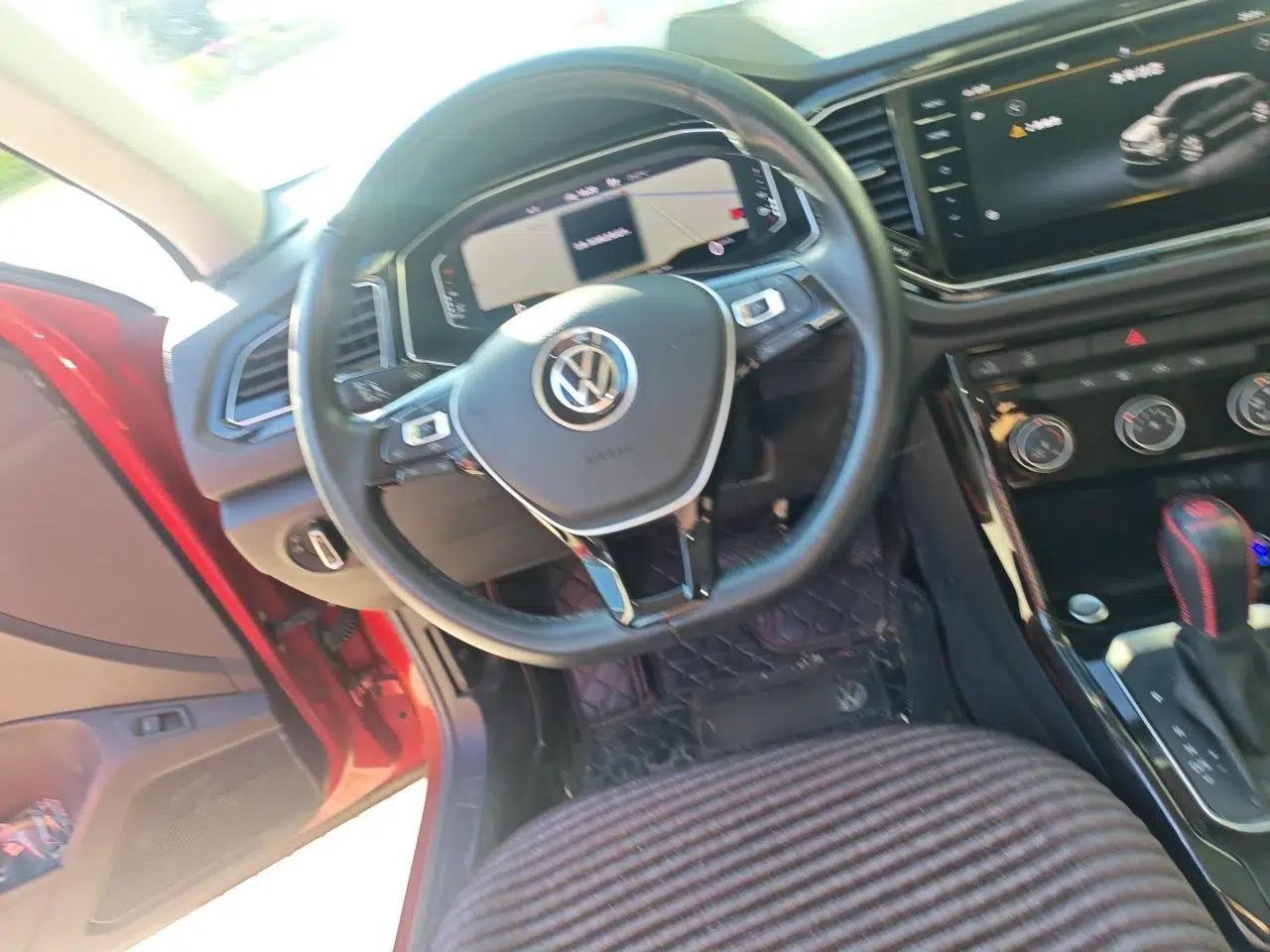 Volkswagen T-ROC 2021 280TSI DSG Two-Wheel Drive Comfort Connect Edition — миниатюра 10