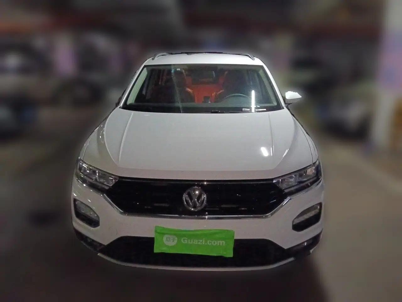 Volkswagen T-ROC 2019 230TSI DSG Two-Wheel Drive Fashion Edition China VI Standard — миниатюра 2