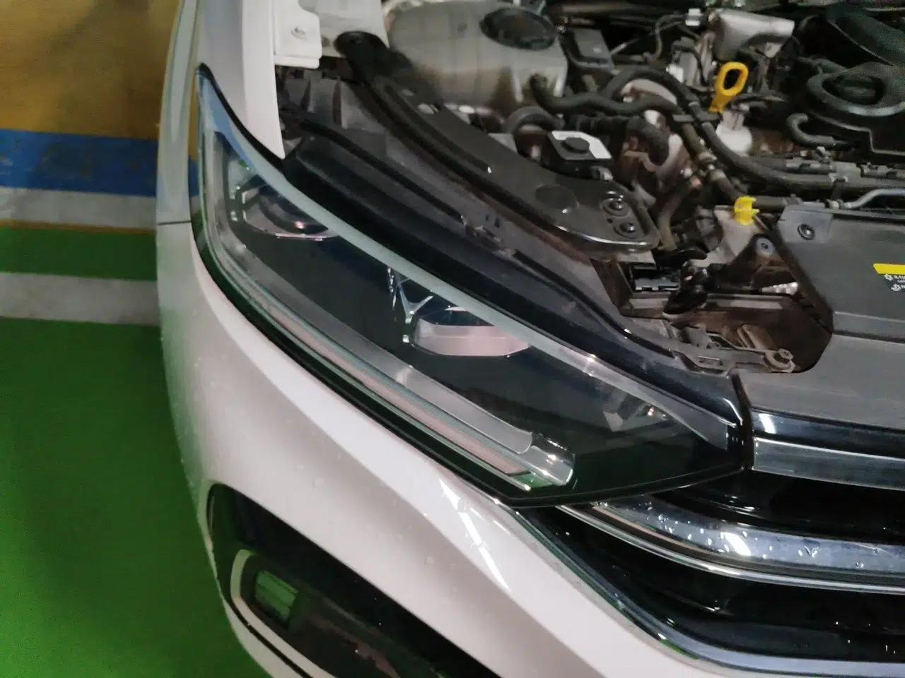 Volkswagen T-ROC 2024 300TSI DSG Two-Wheel-Drive Chen Guang Edition — миниатюра 7