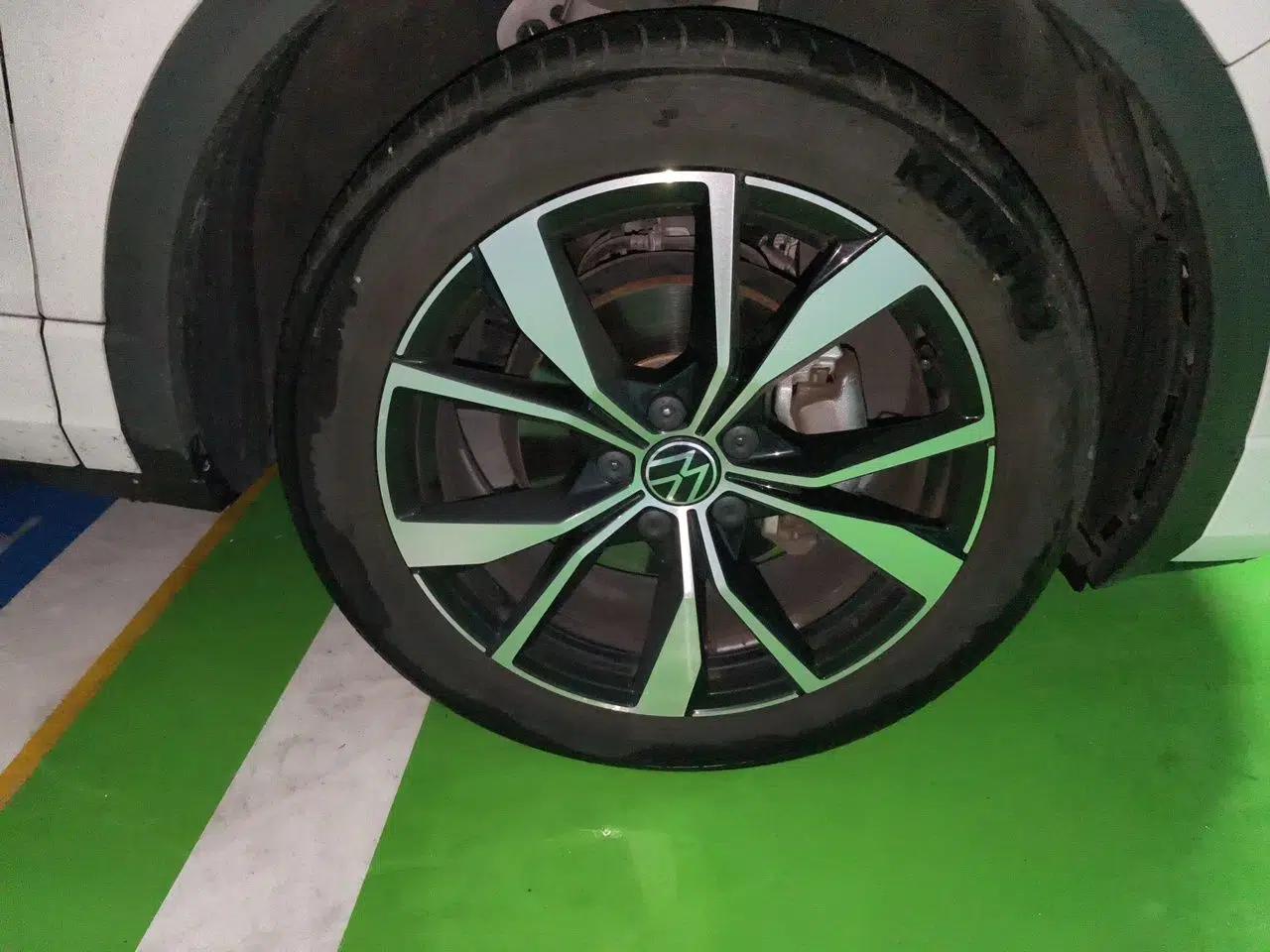 Volkswagen T-ROC 2024 300TSI DSG Two-Wheel-Drive Chen Guang Edition — миниатюра 8