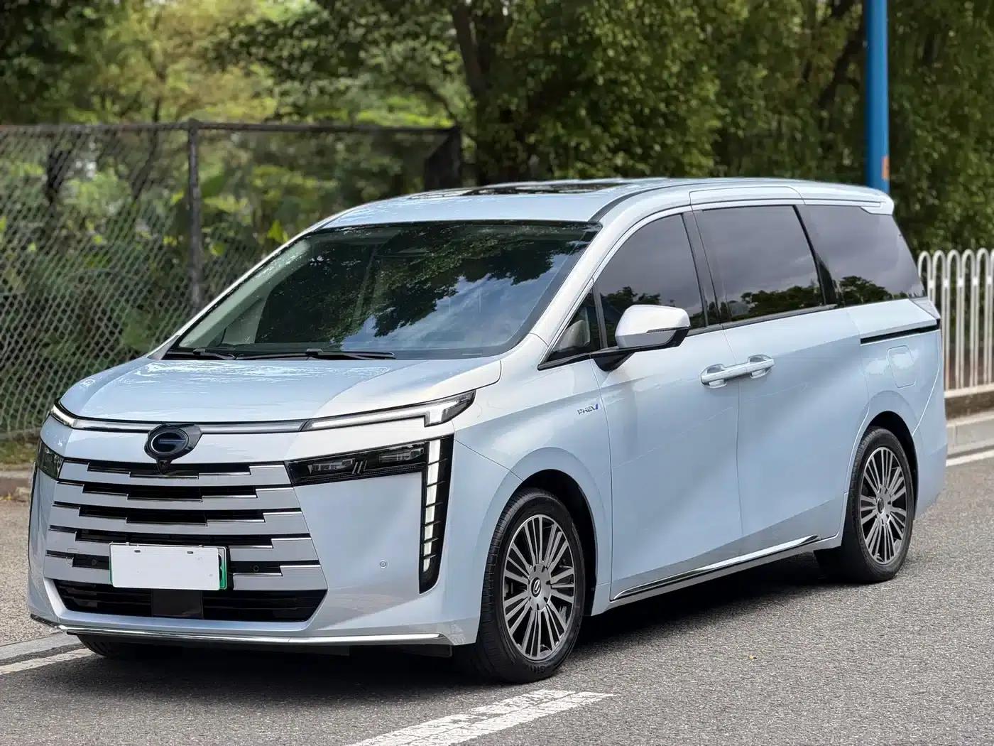 Trumpchi E8 PHEV 2024 Model 150km MAX+ — миниатюра 1
