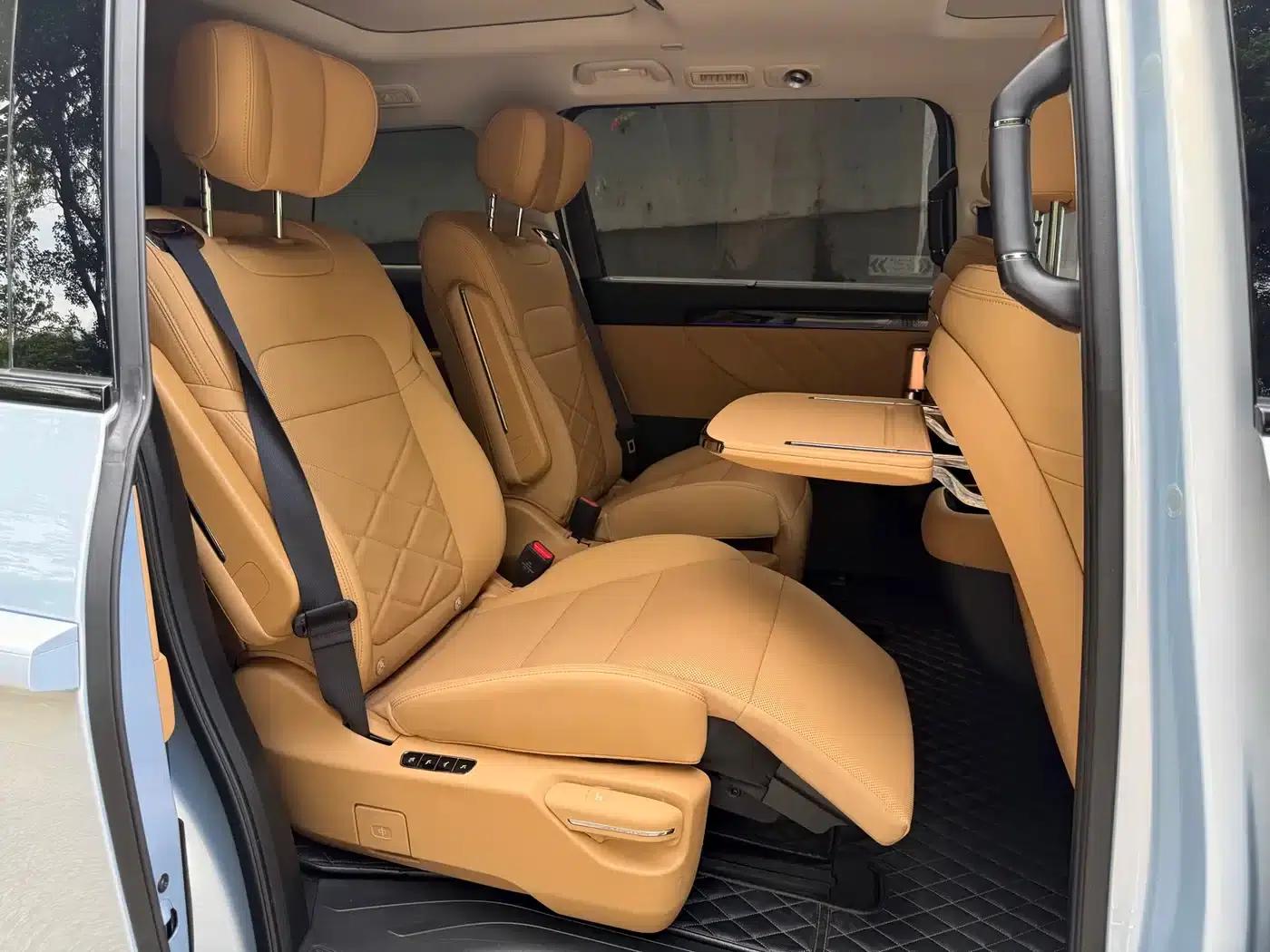 Trumpchi E8 PHEV 2024 Model 150km MAX+ — миниатюра 12