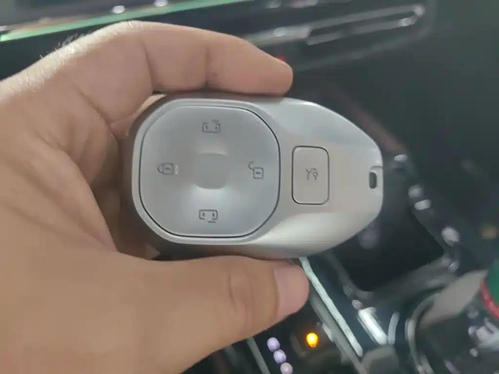 Trumpchi E8 PHEV 2024 Model 150km MAX+ — миниатюра 9