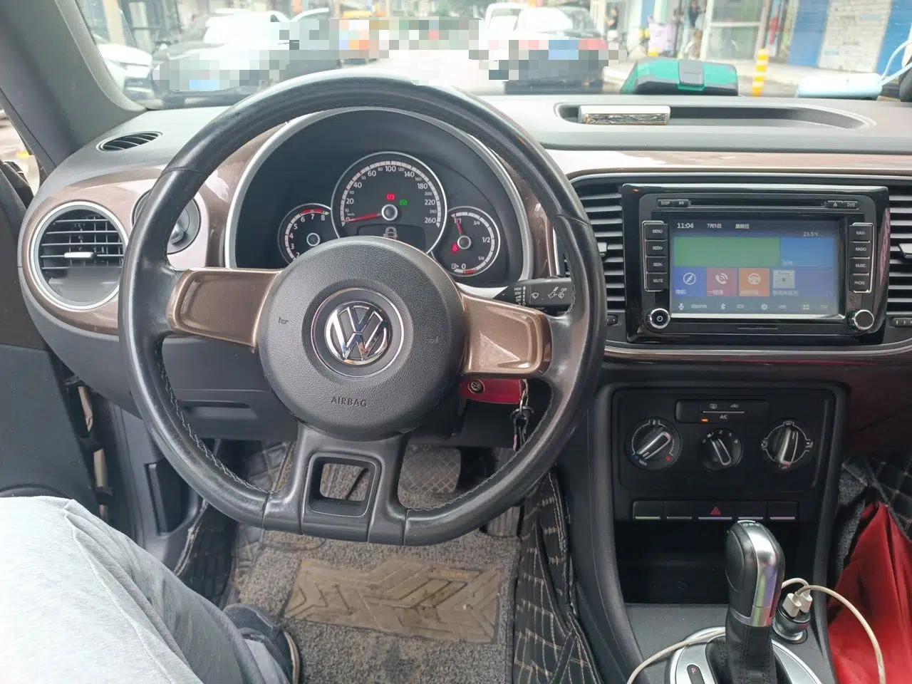 Volkswagen Beetle 2014 1.2TSI Fashion Edition — миниатюра 10