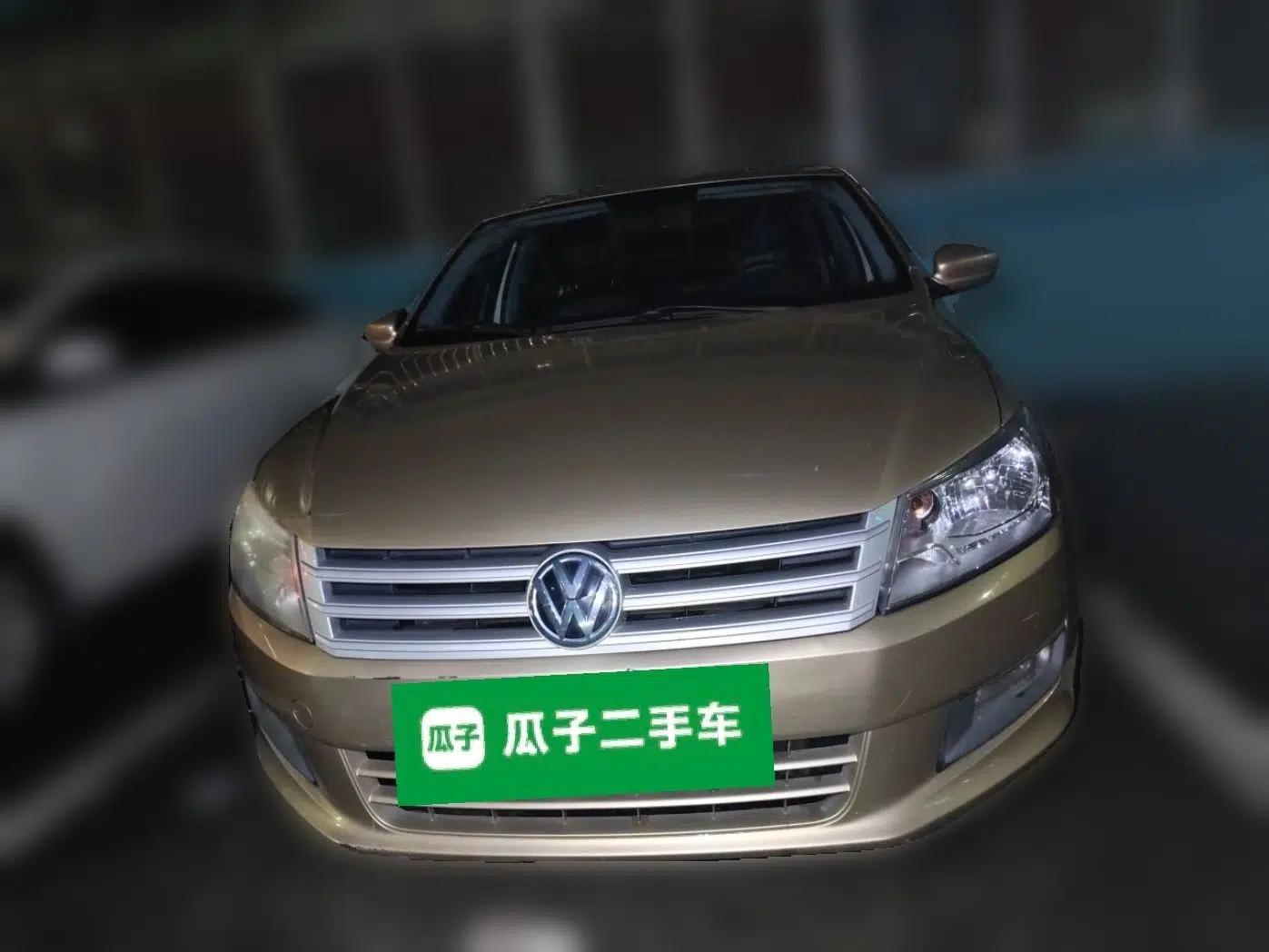 Volkswagen Santana 2013 1.6L Automatic Luxury Edition — миниатюра 2