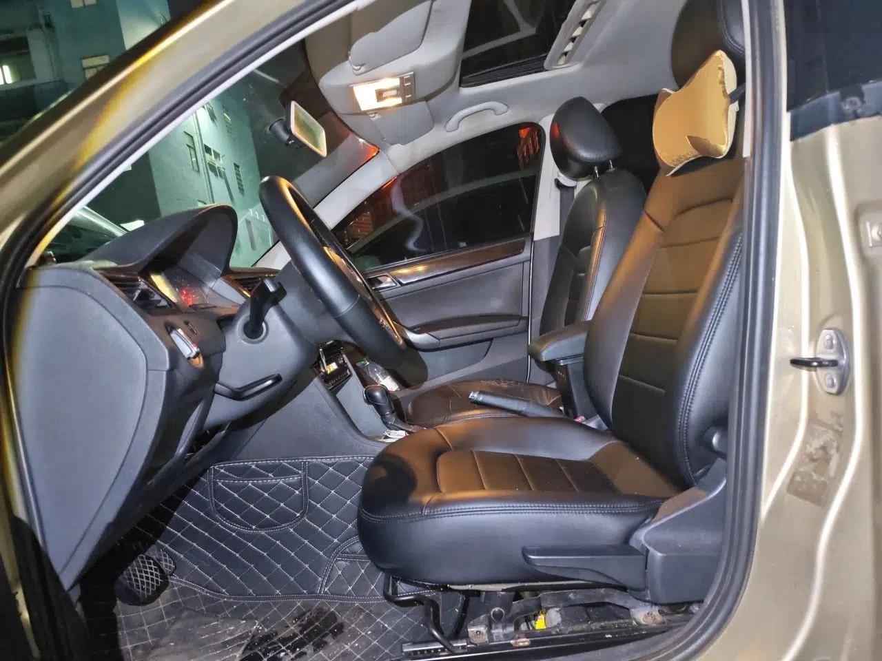 Volkswagen Santana 2013 1.6L Automatic Luxury Edition — миниатюра 15
