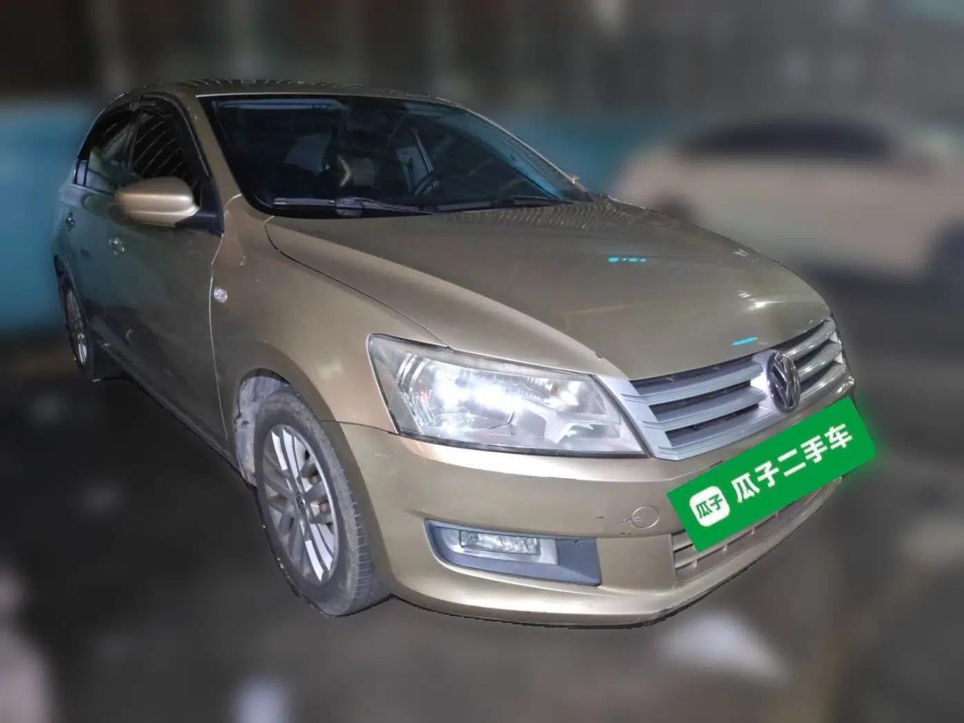 Volkswagen Santana 2013 1.6L Automatic Luxury Edition — миниатюра 3