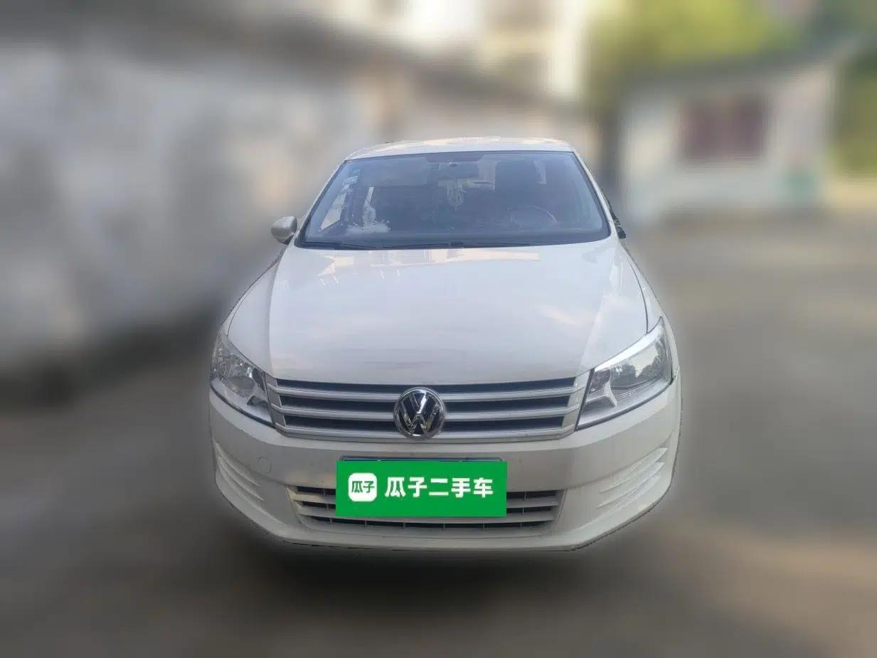 Volkswagen Santana 2015 1.6L Manual Fashion Edition — миниатюра 2