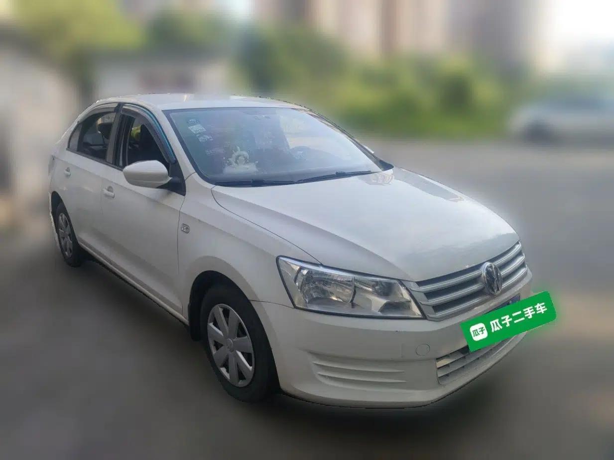 Volkswagen Santana 2015 1.6L Manual Fashion Edition — миниатюра 3