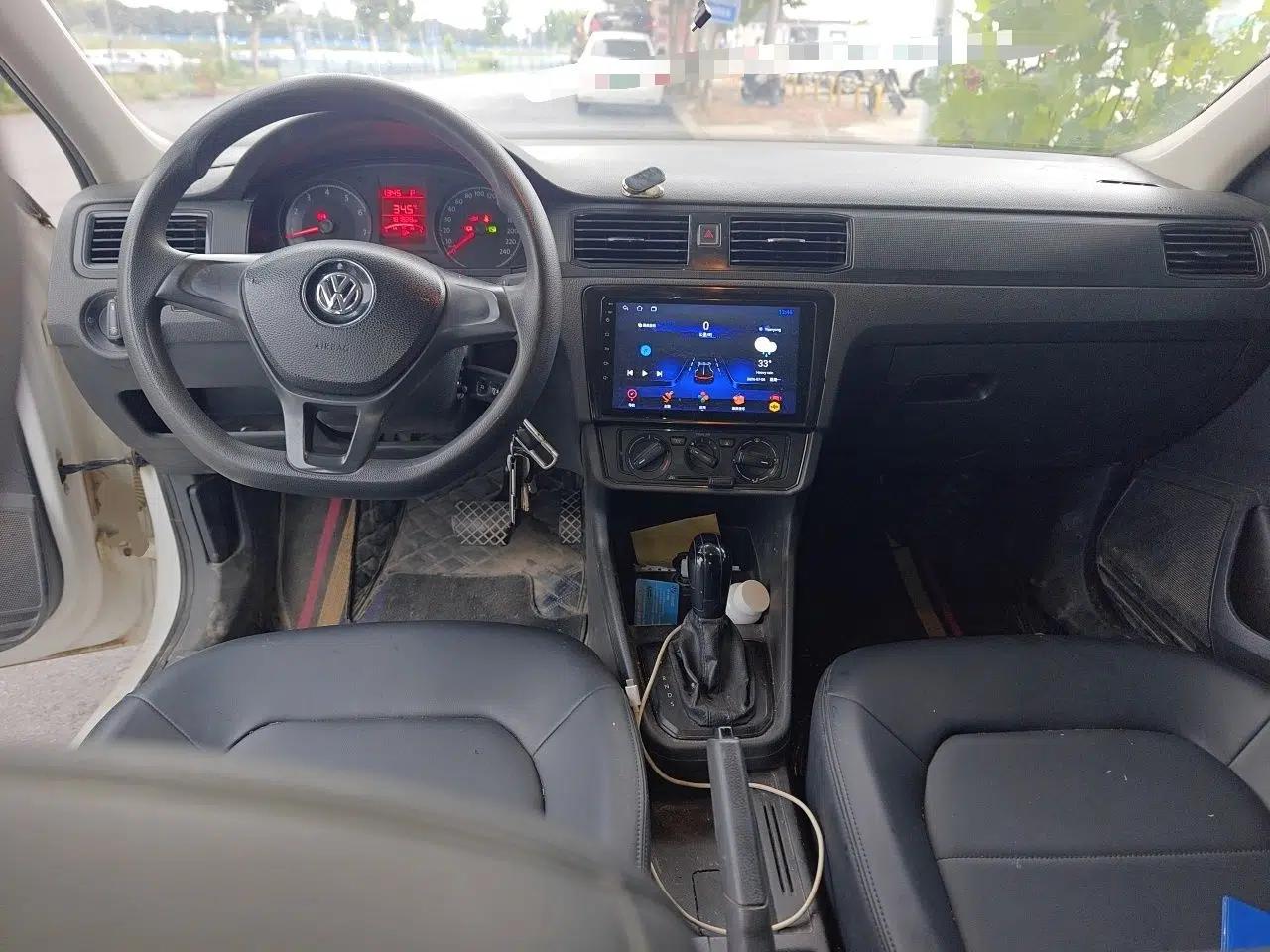 Volkswagen Santana 2016 1.6L Automatic Fashion Edition — миниатюра 9