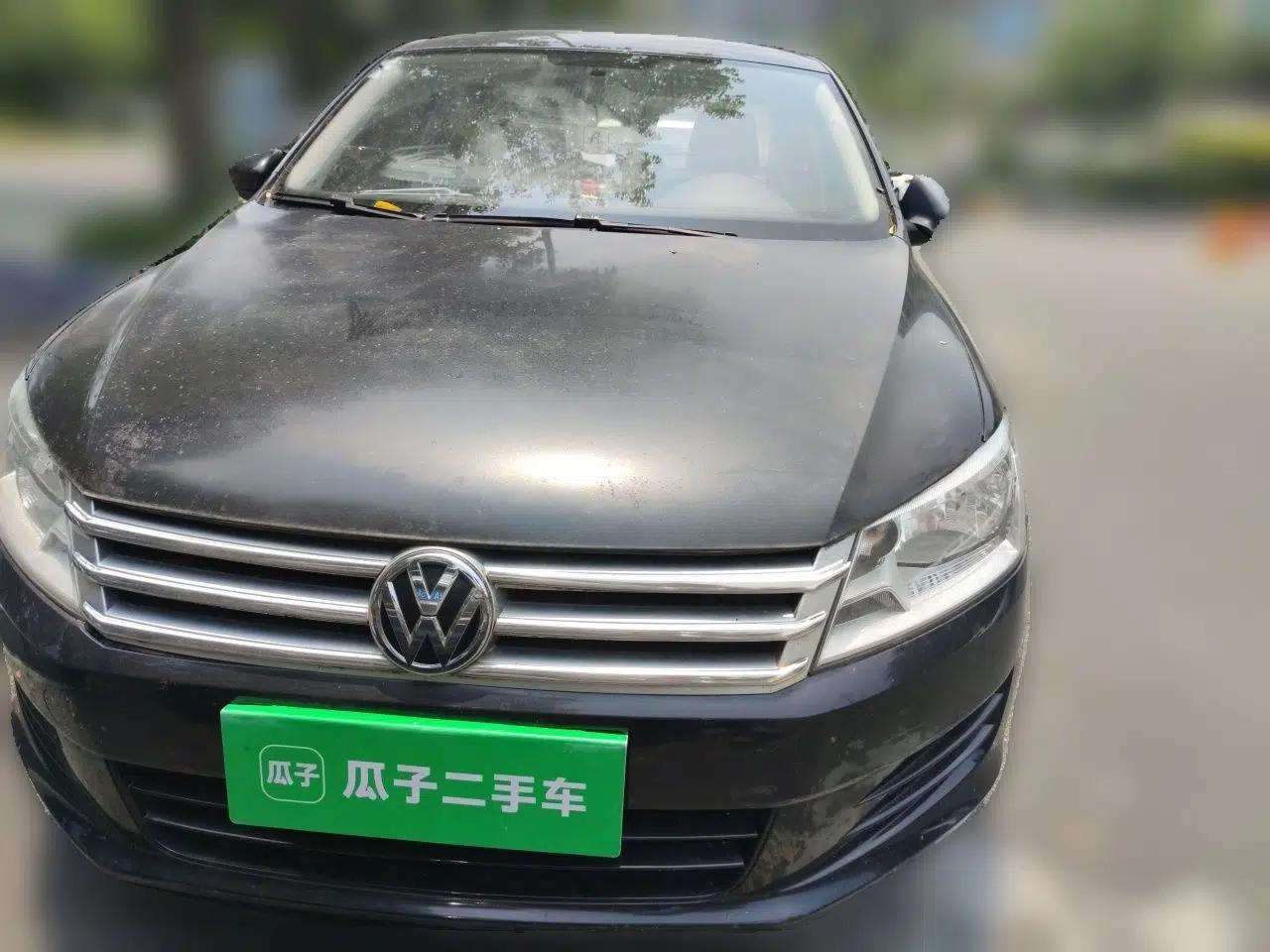 Volkswagen Santana 2015 1.6L Manual Fashion Edition — миниатюра 2