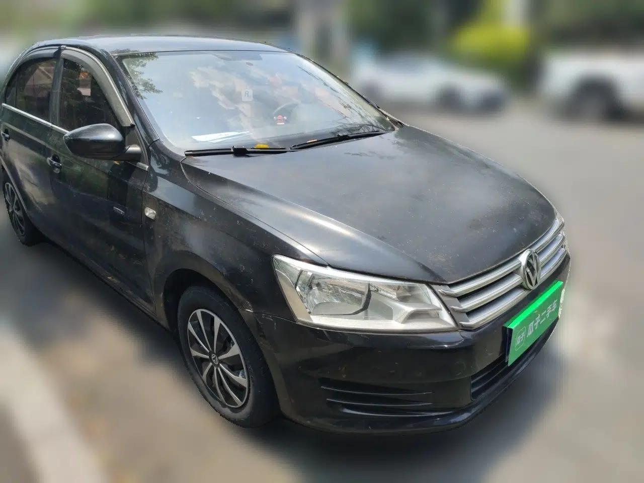 Volkswagen Santana 2015 1.6L Manual Fashion Edition — миниатюра 3