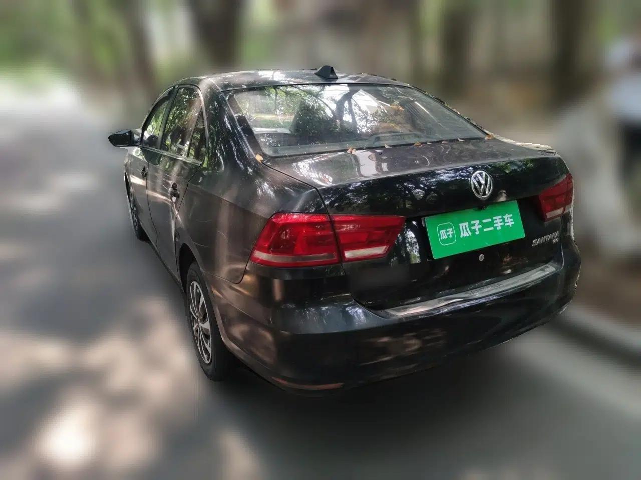 Volkswagen Santana 2015 1.6L Manual Fashion Edition — миниатюра 4