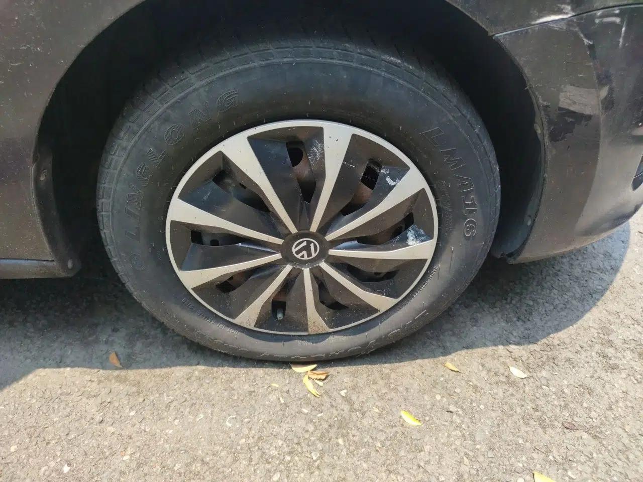 Volkswagen Santana 2015 1.6L Manual Fashion Edition — миниатюра 8