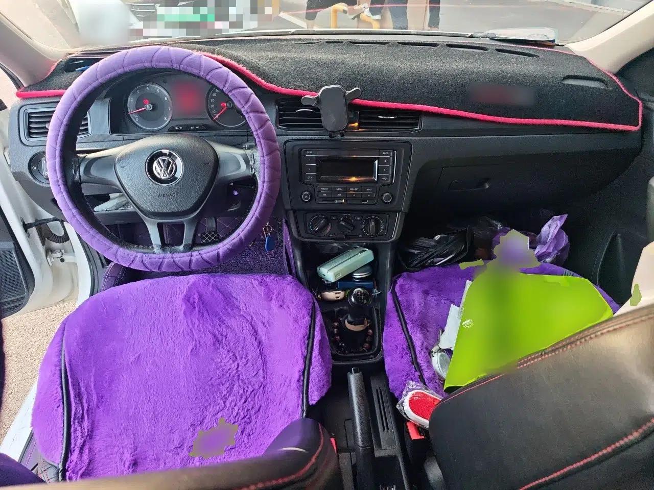 Volkswagen Santana 2016 1.4L Manual Fashion Edition — миниатюра 9