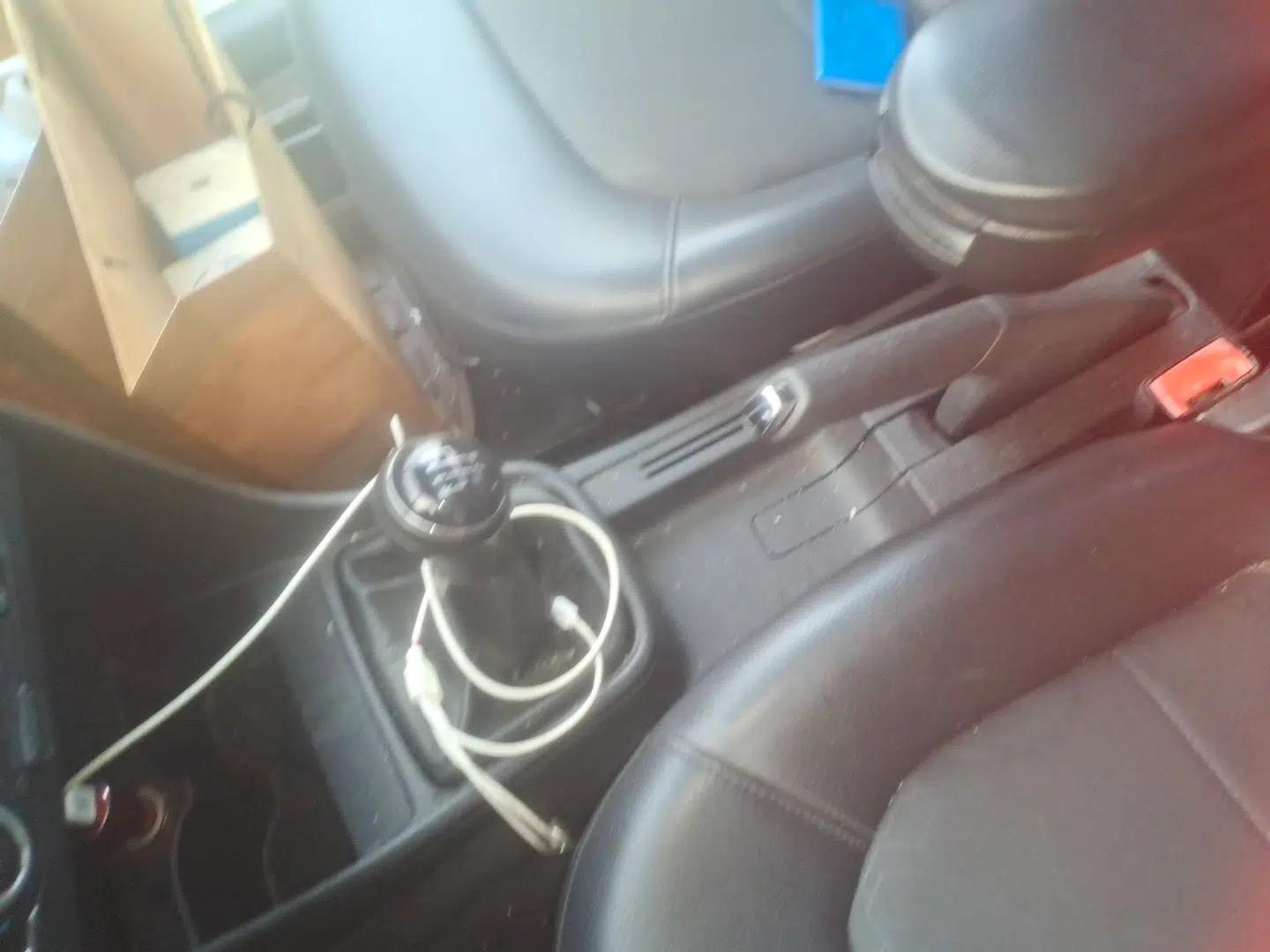 Volkswagen Santana 2013 1.6L Manual Comfort Edition — миниатюра 14