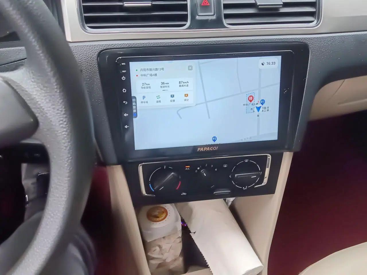 Volkswagen Santana 2013 1.6L Manual Comfort Edition — миниатюра 13