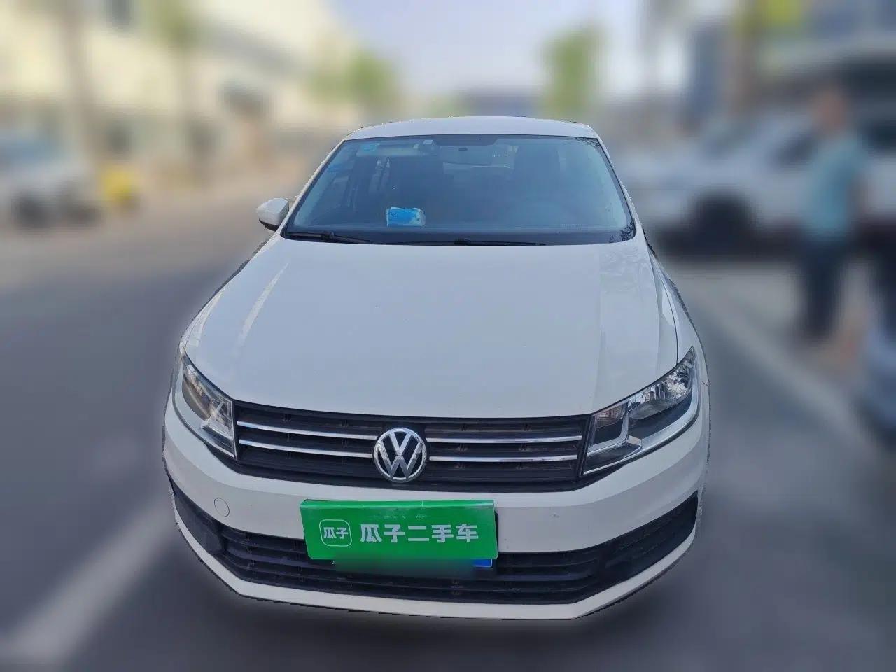 Volkswagen Santana 2016 1.6L Manual Fashion Edition — миниатюра 2