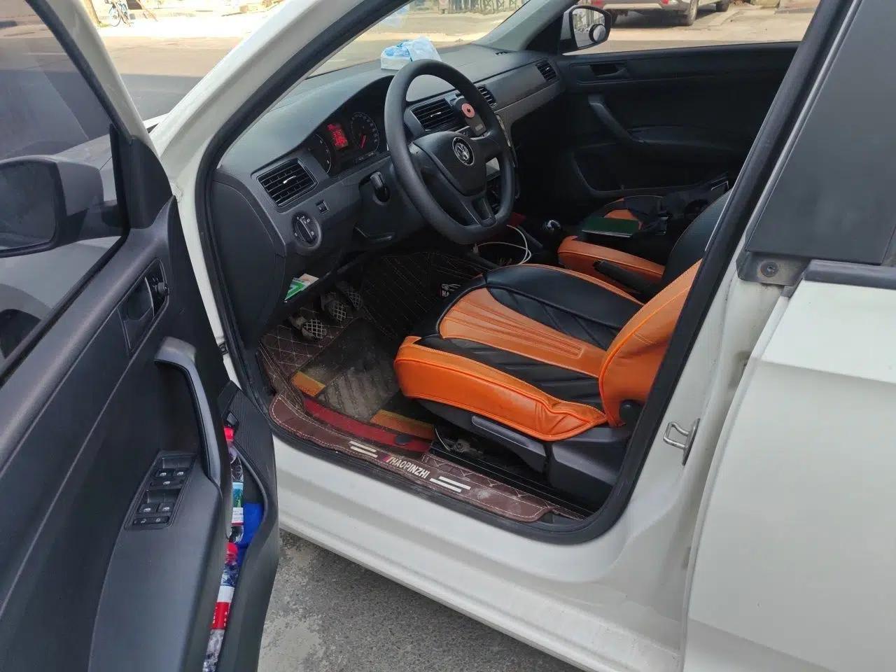 Volkswagen Santana 2016 1.6L Manual Fashion Edition — миниатюра 16