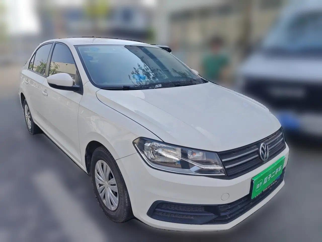Volkswagen Santana 2016 1.6L Manual Fashion Edition — миниатюра 3