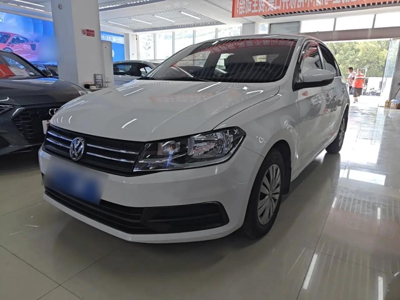 Volkswagen Santana 2021 1.5L Automatic Fashion Edition — миниатюра 1