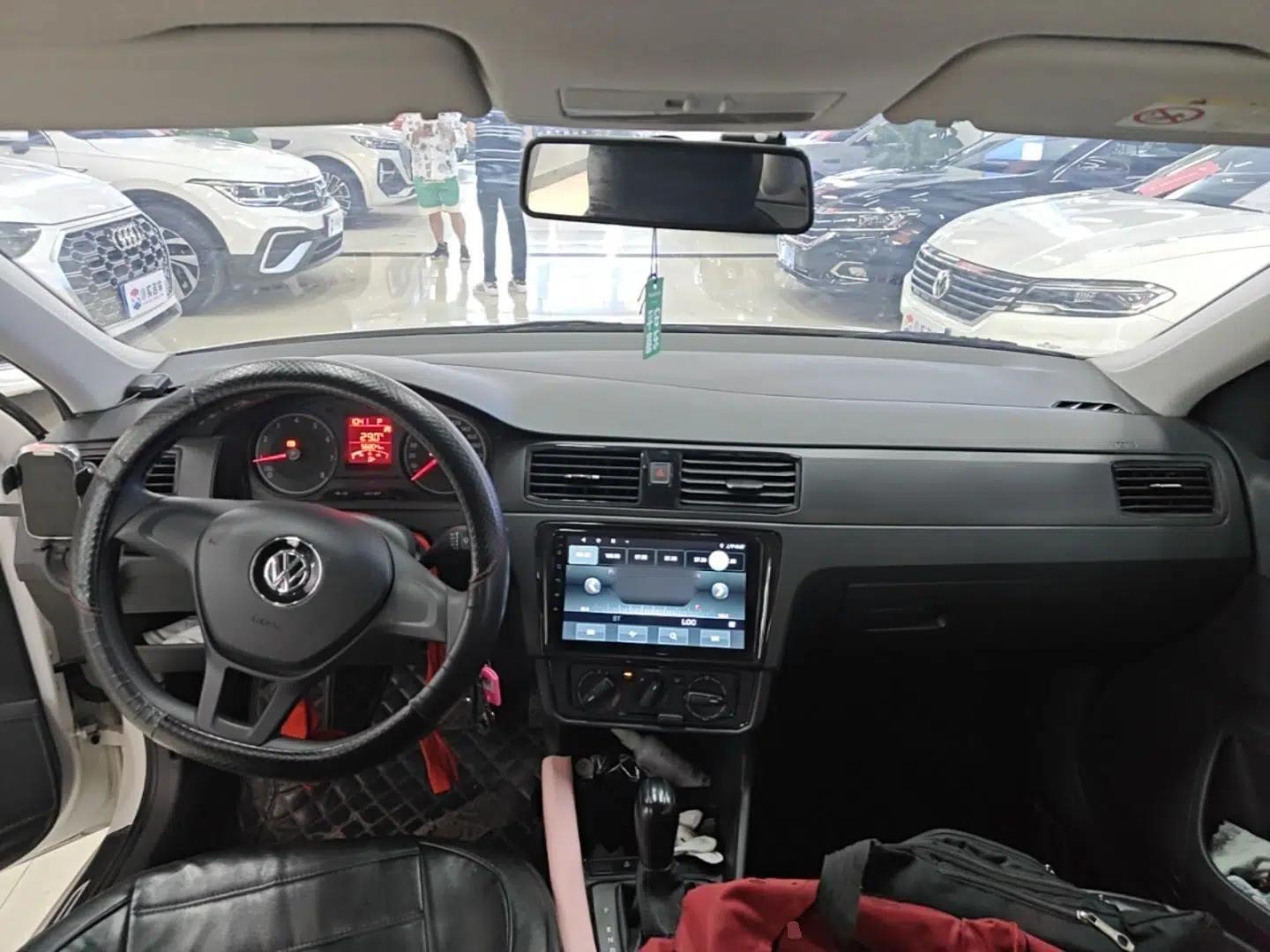 Volkswagen Santana 2021 1.5L Automatic Fashion Edition — миниатюра 12