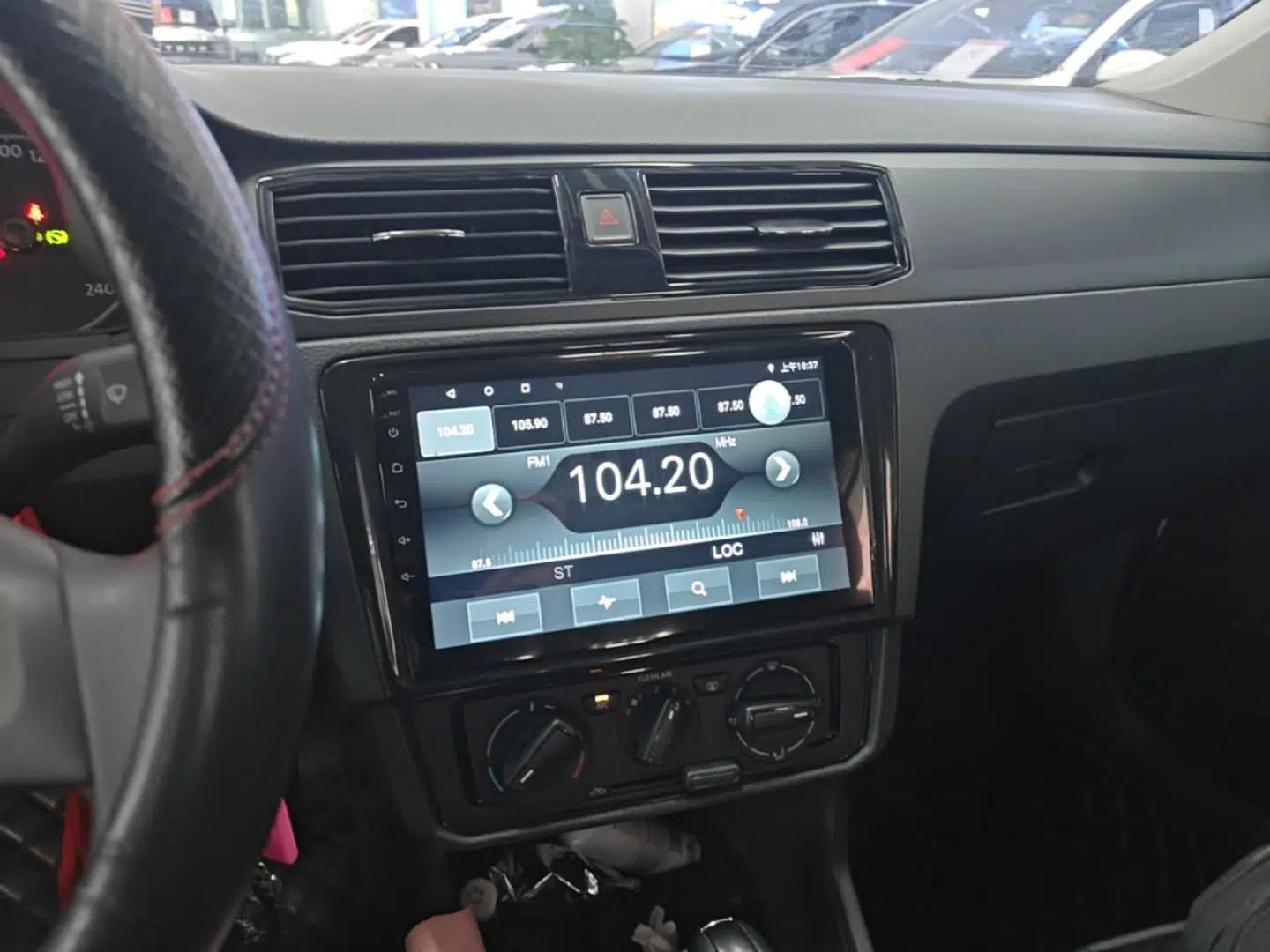 Volkswagen Santana 2021 1.5L Automatic Fashion Edition — миниатюра 15
