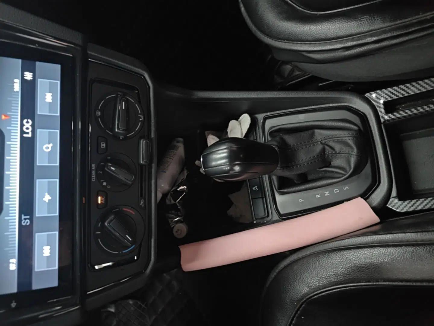 Volkswagen Santana 2021 1.5L Automatic Fashion Edition — миниатюра 16