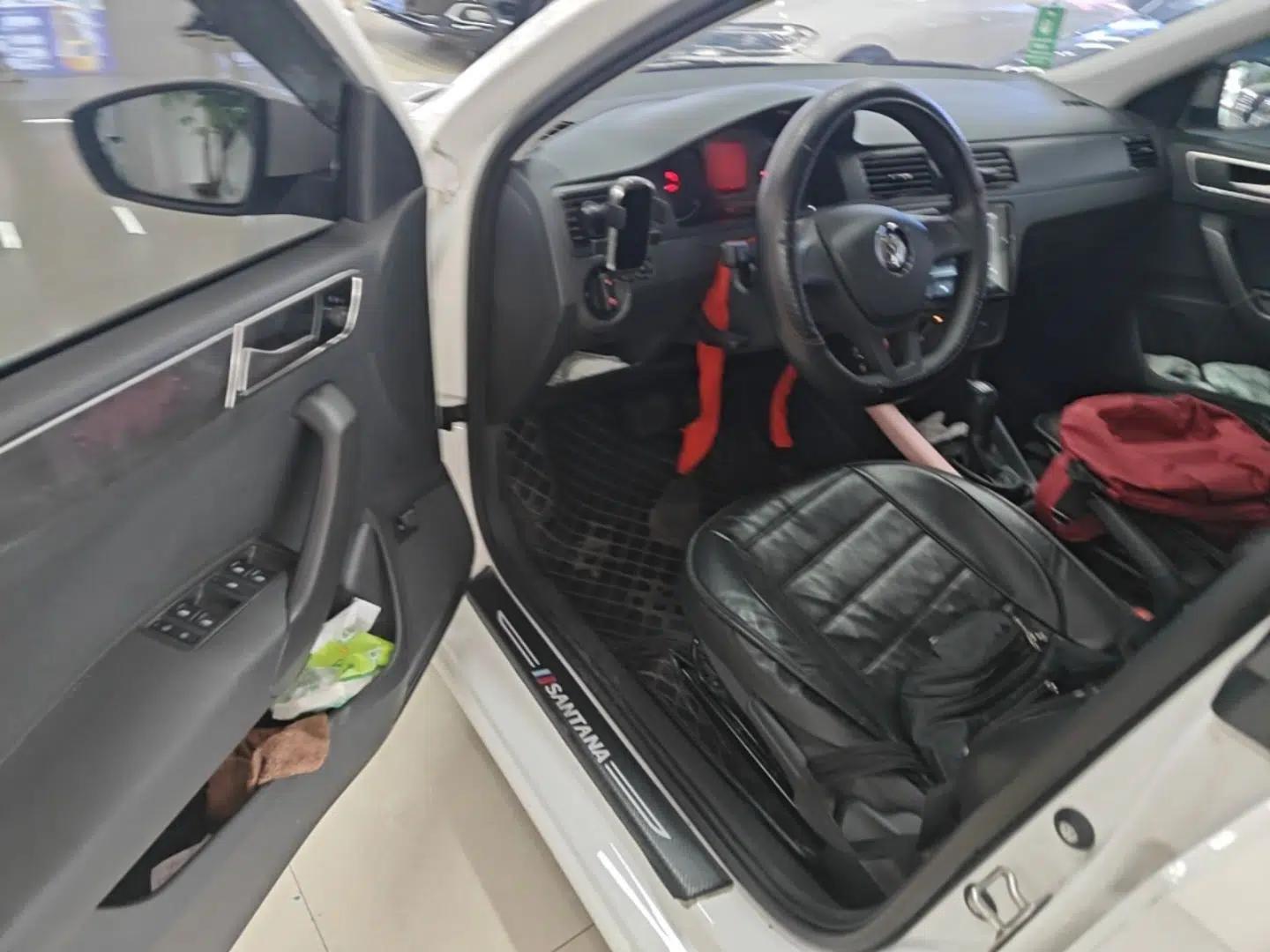 Volkswagen Santana 2021 1.5L Automatic Fashion Edition — миниатюра 18