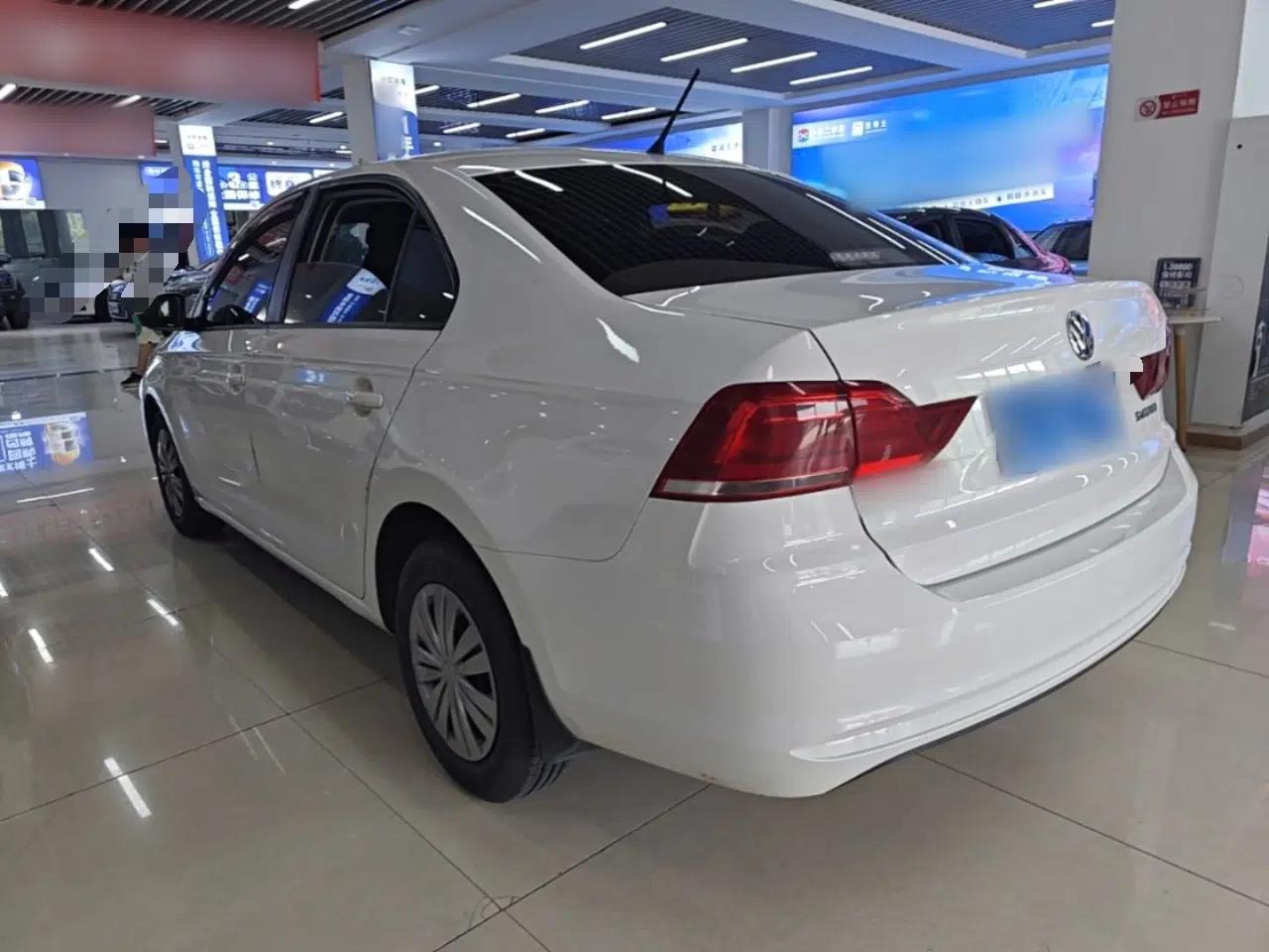 Volkswagen Santana 2021 1.5L Automatic Fashion Edition — миниатюра 4