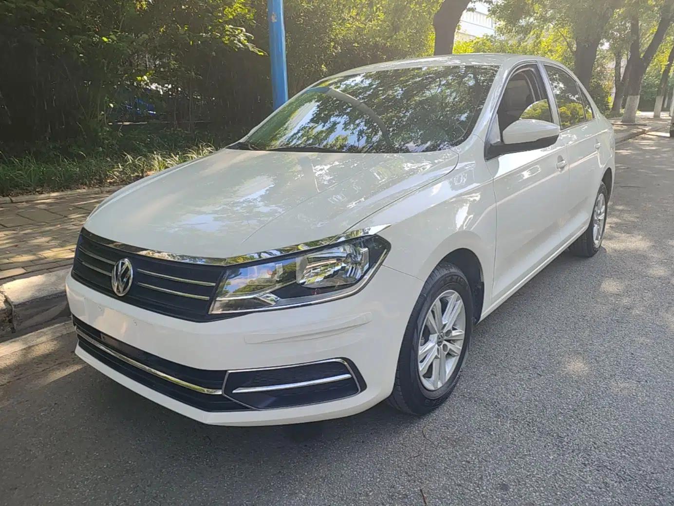 Volkswagen Santana 2021 1.5L Automatic Fashion Edition — миниатюра 1