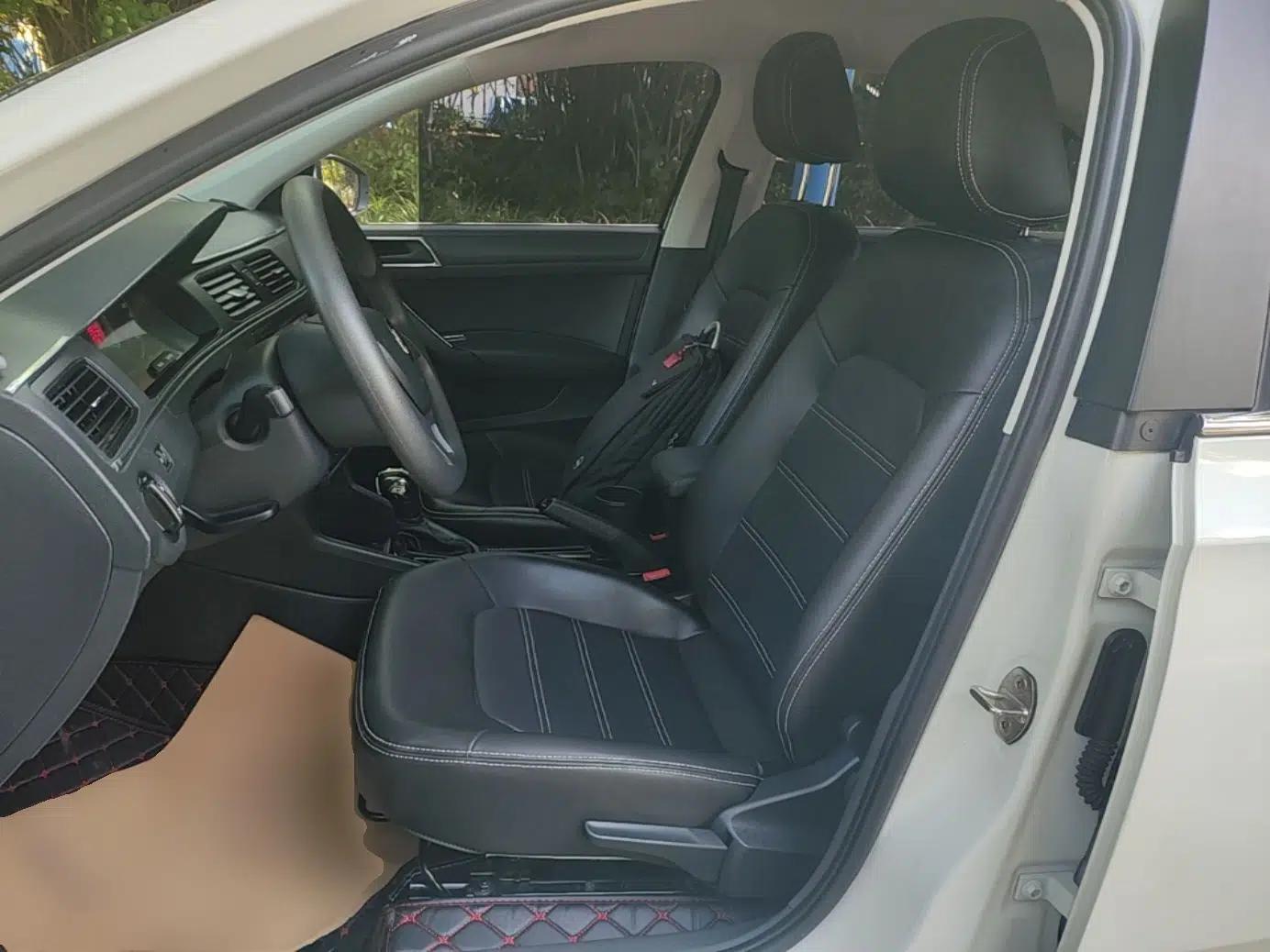 Volkswagen Santana 2021 1.5L Automatic Fashion Edition — миниатюра 17