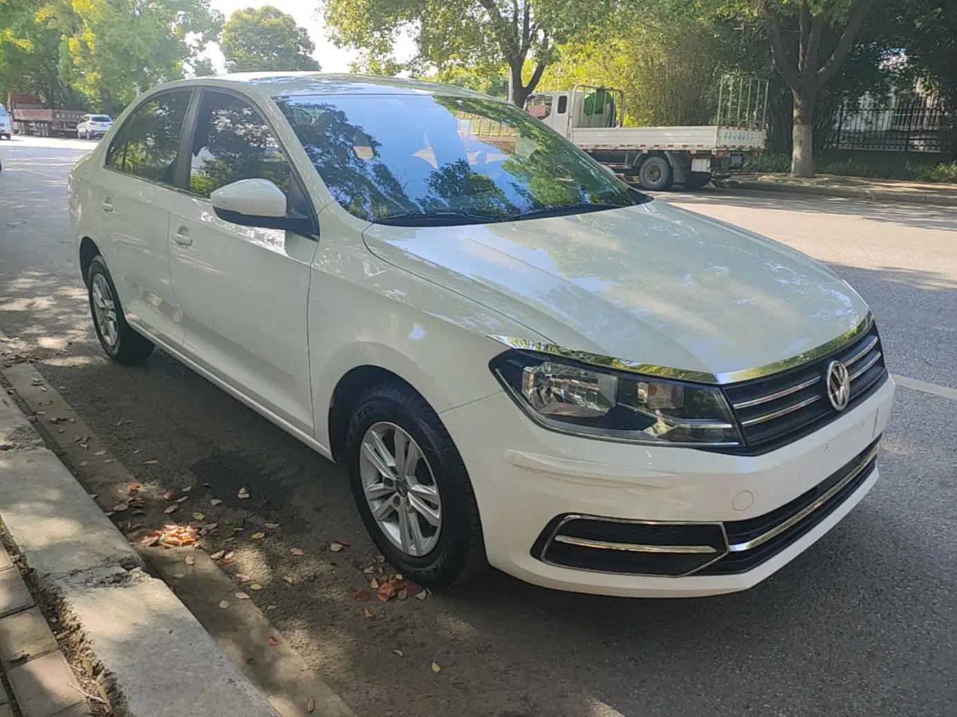Volkswagen Santana 2021 1.5L Automatic Fashion Edition — миниатюра 3