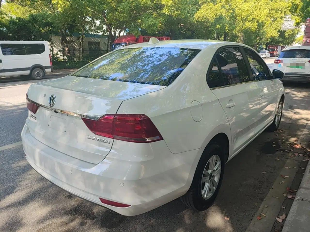 Volkswagen Santana 2021 1.5L Automatic Fashion Edition — миниатюра 6