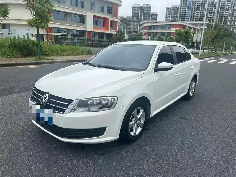 2017 Volkswagen Lavida 1.6L Automatic Comfort Edition — миниатюра 1