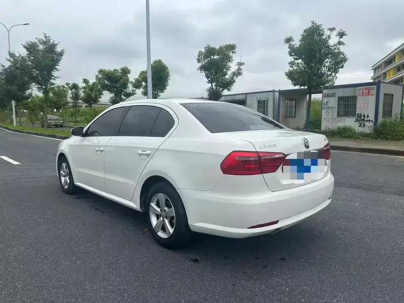 2017 Volkswagen Lavida 1.6L Automatic Comfort Edition — миниатюра 4