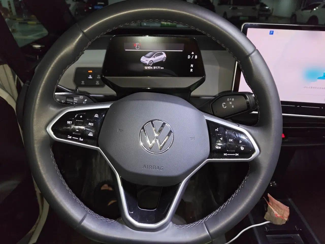 Volkswagen ID.3 2025 Smart Edition Outstanding Model — миниатюра 10