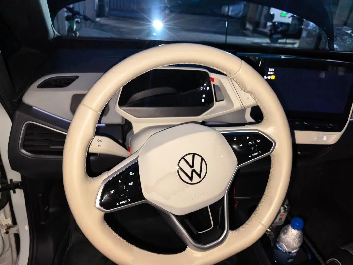 Volkswagen ID.3 2023 Pure Smart Edition — миниатюра 9