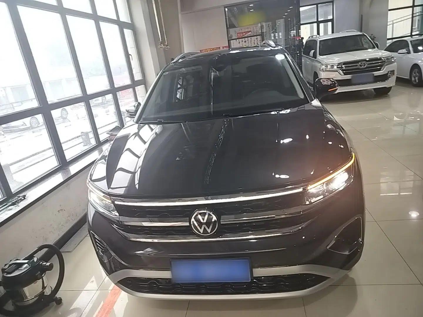 Volkswagen Talagon 2022 380TSI All-Wheel-Drive Luxury Prestige Pro 7-Seater — миниатюра 2