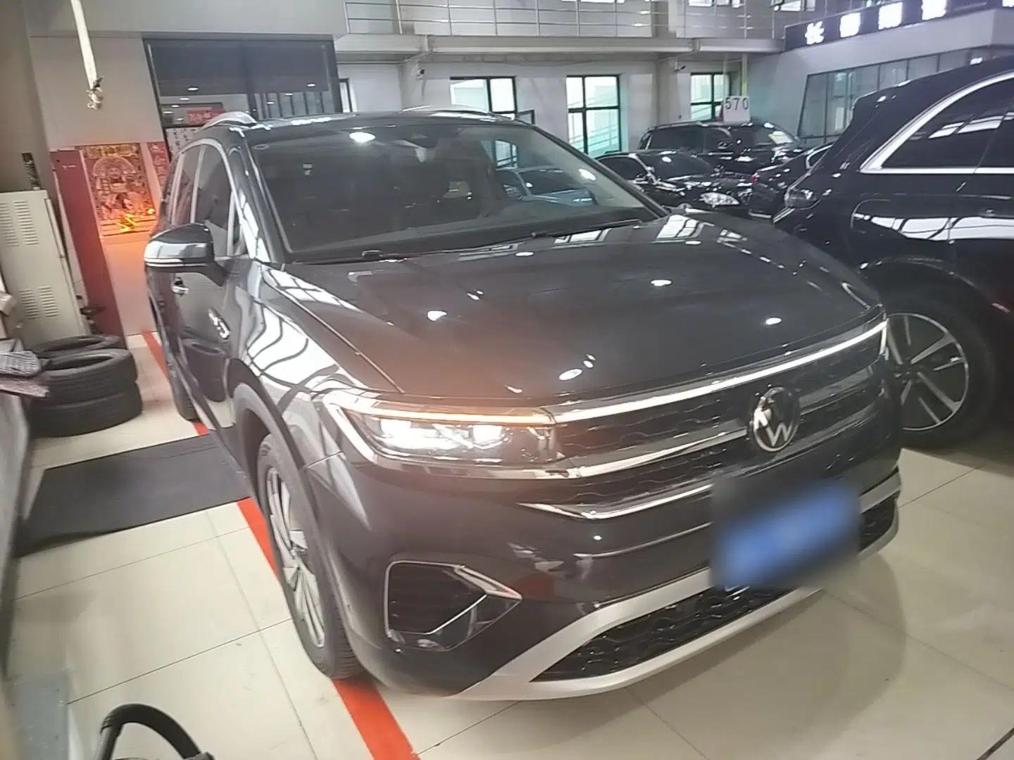 Volkswagen Talagon 2022 380TSI All-Wheel-Drive Luxury Prestige Pro 7-Seater — миниатюра 3