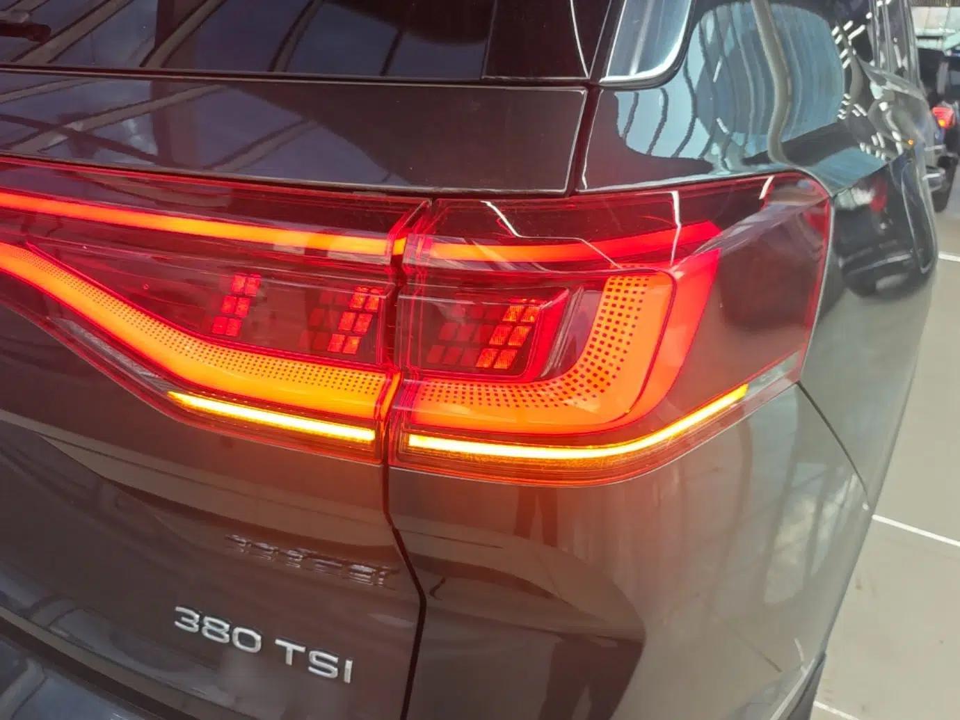 Volkswagen Talagon 2022 380TSI Four-Wheel Drive Luxury "Jiajing" Edition Pro 6 Seats — миниатюра 9