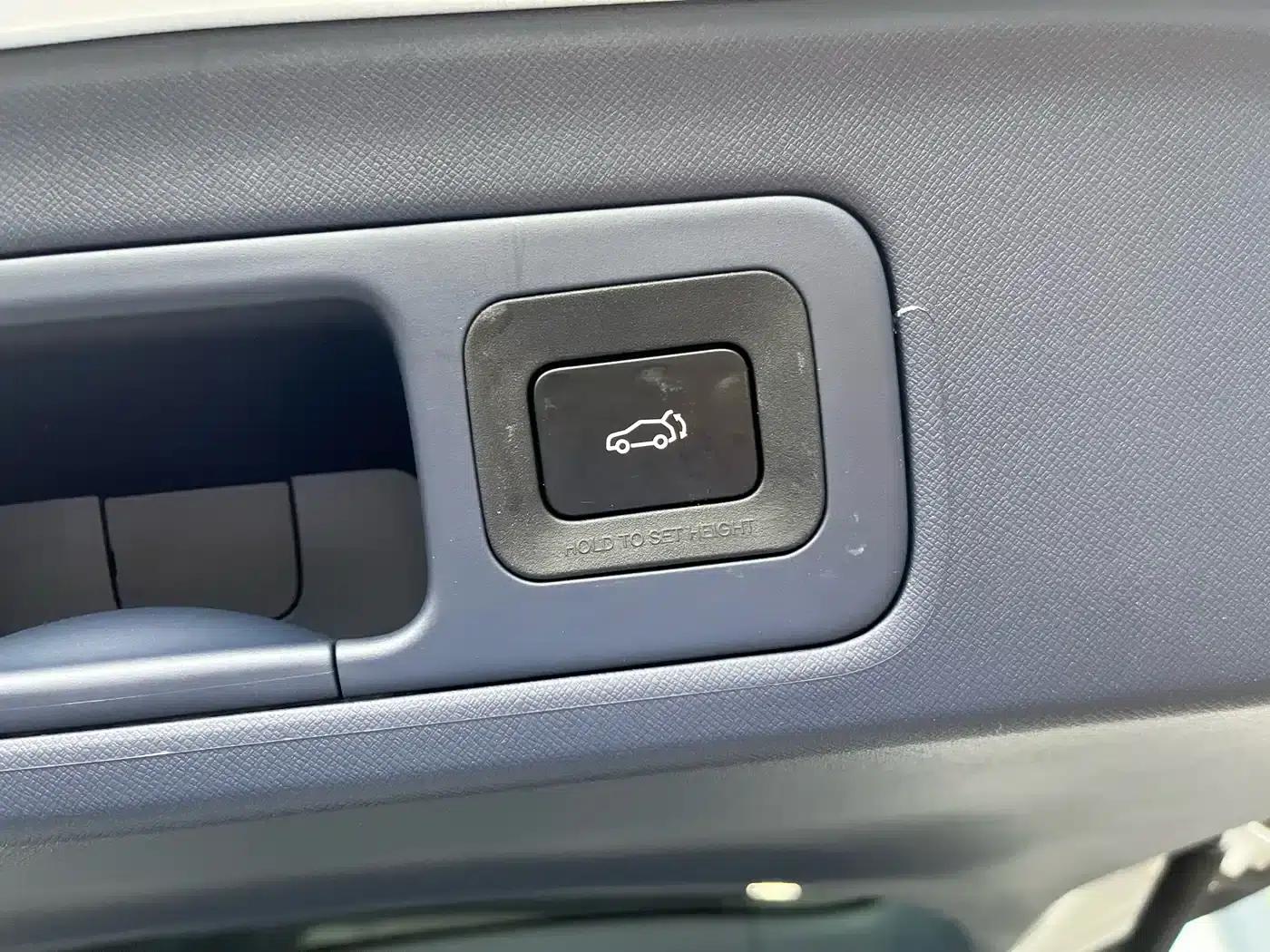 Trumpchi Aspiration M8 2025 Qiankun Series Ultra First Class — миниатюра 29