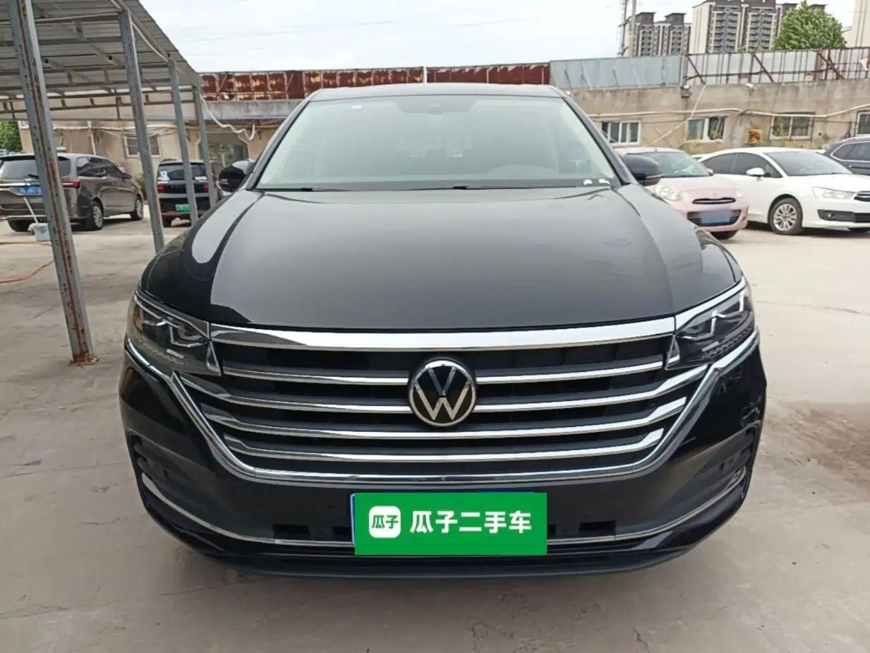 Volkswagen Viloran 2023 Facelift 330TSI Luxury Edition — миниатюра 2